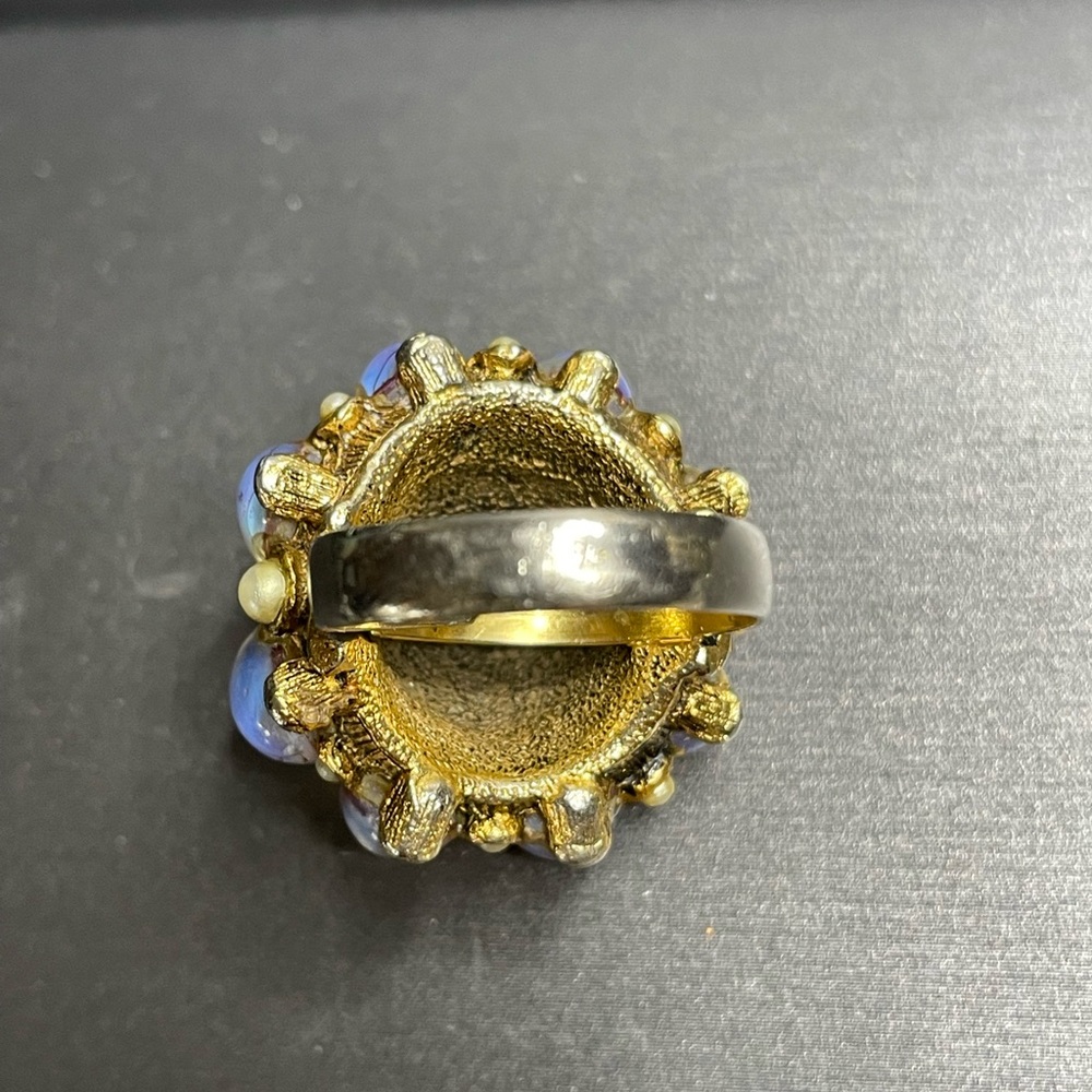 Vintage Opal Glass High Dome Adjustable Ring Size 7 Imitation Pearl Like A Cake - Picture 7 of 12